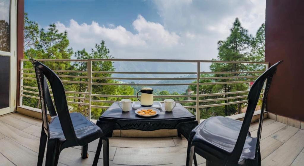 Bed and Breakfast Hillcrest Heights Kasauli Exterior foto
