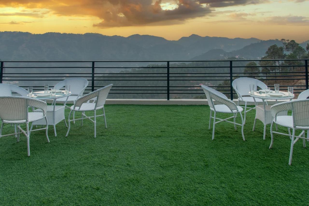 Bed and Breakfast Hillcrest Heights Kasauli Exterior foto