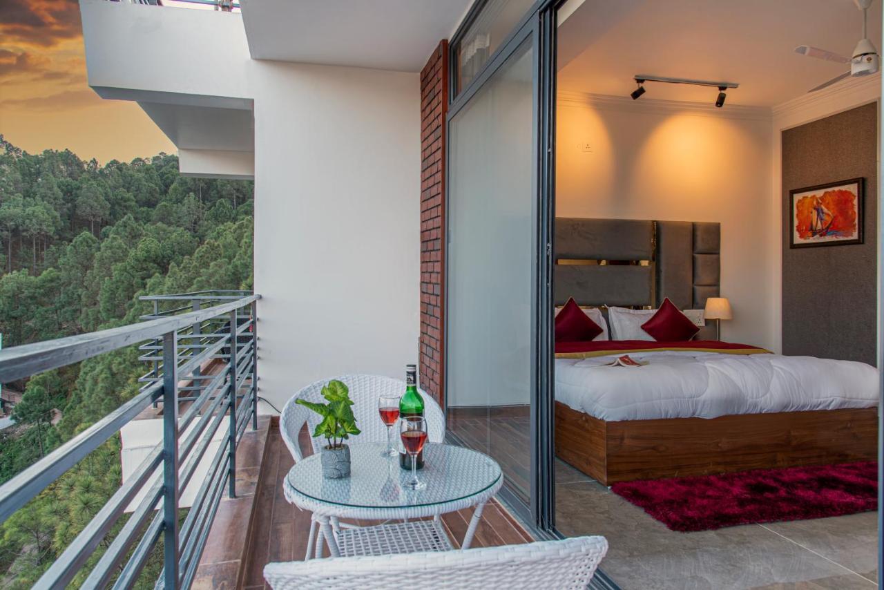 Bed and Breakfast Hillcrest Heights Kasauli Exterior foto